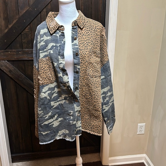 Light denim button up shirt - Picture 1 of 10